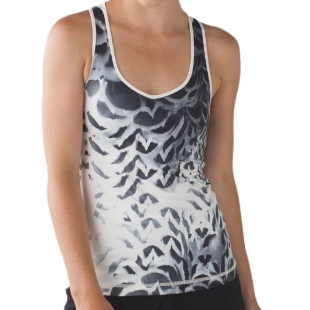 Lululemon Dance To Yoga Tank Pretty Plume Angel Wing Black / Black Size 10